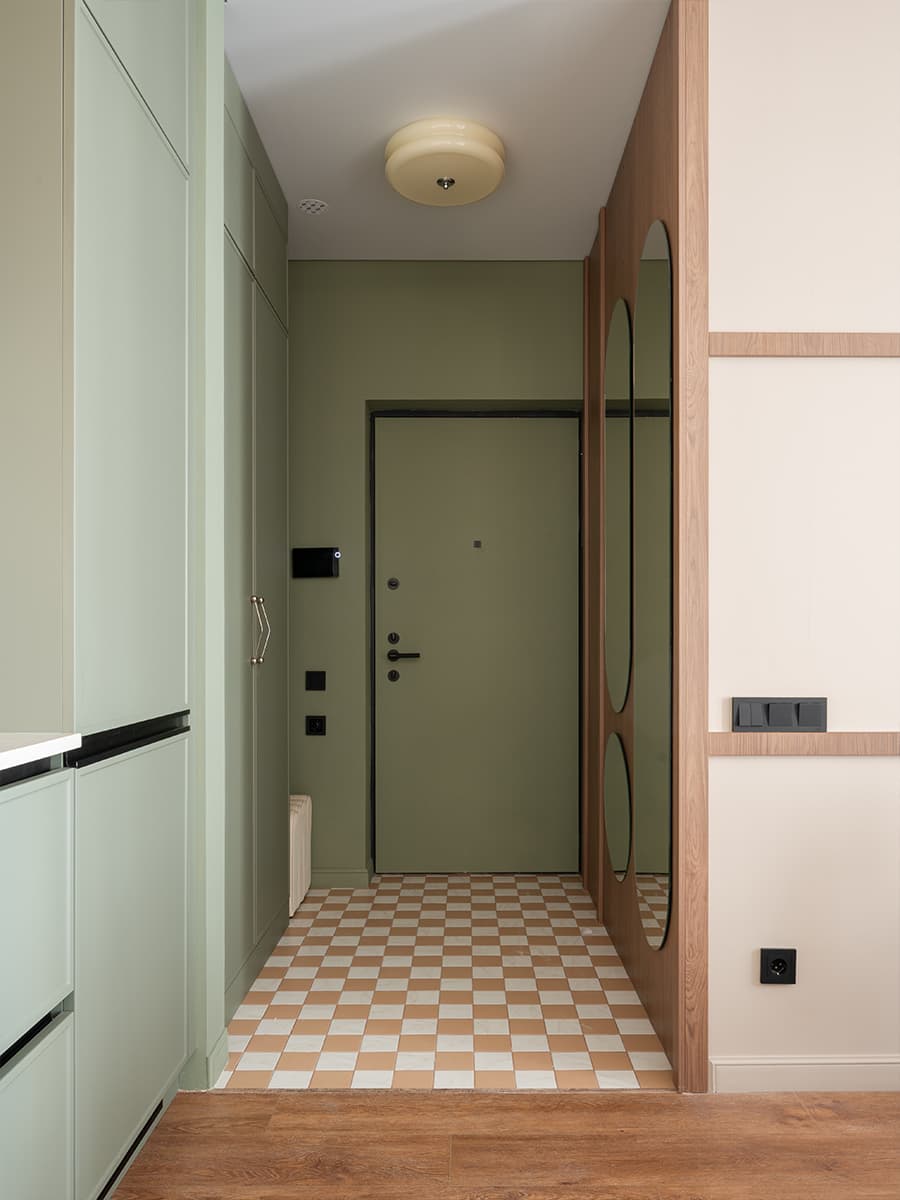 entrée sol à damier murs vert décoration contemporaine petit appartement de 42m2 entrée sol à damier murs vert décoration contemporaine petit appartement de 42m2