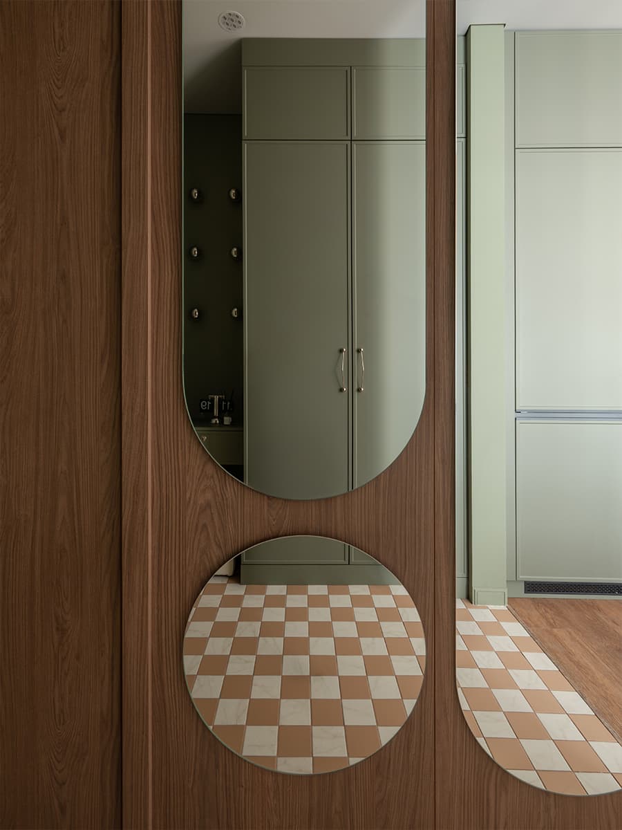 entrée sol à damier murs vert décoration contemporaine petit appartement de 42m2 entrée sol à damier murs vert décoration contemporaine petit appartement de 42m2