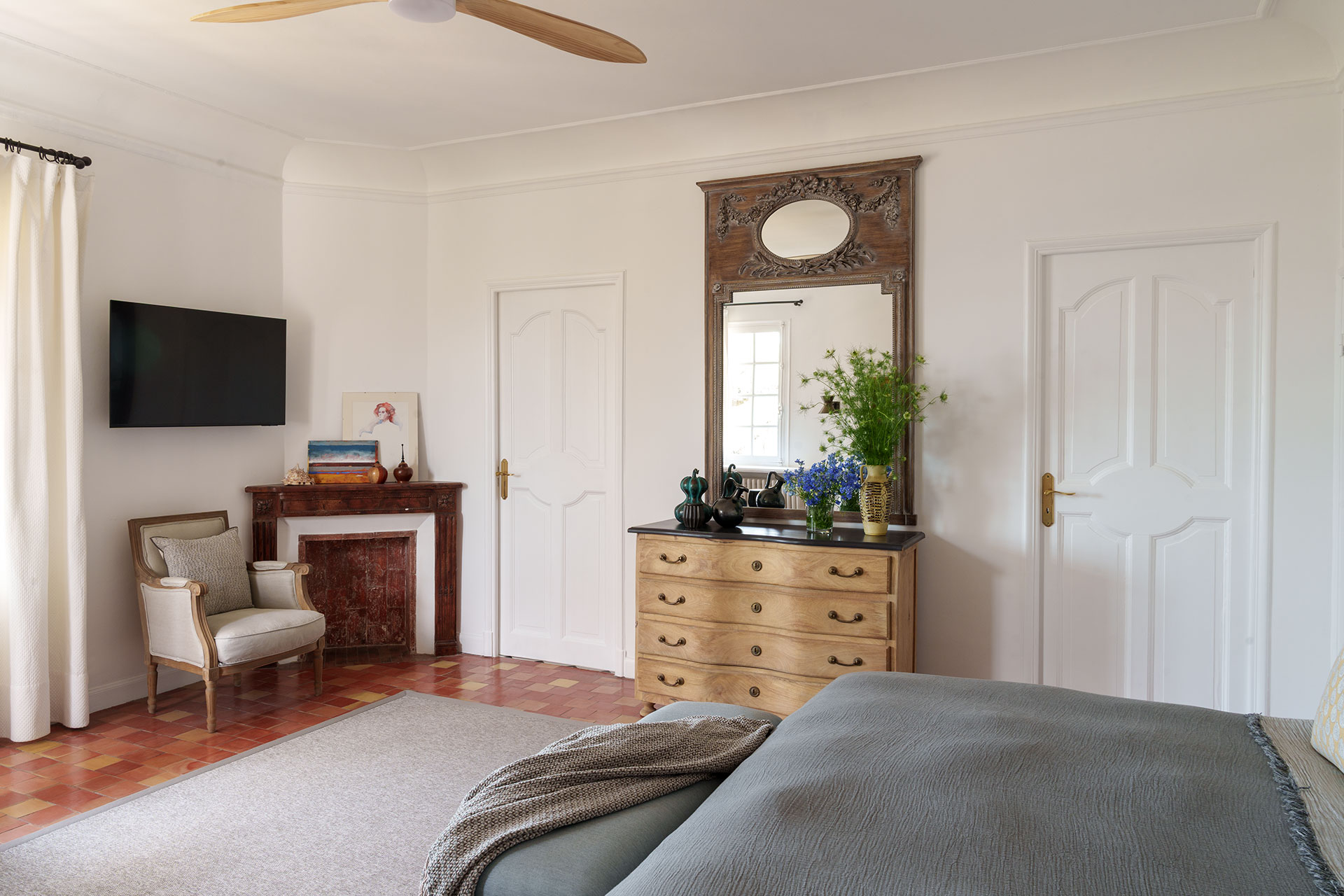 chambre décoration classique chic maison provençale Casa del Sol Grasse chambre décoration classique chic maison provençale Casa del Sol Grasse