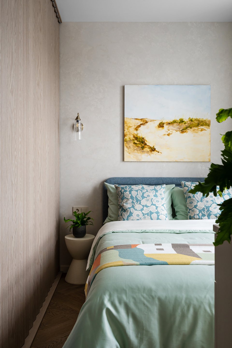 bedroom contemporary decor 39sqm studio with wooden partition
