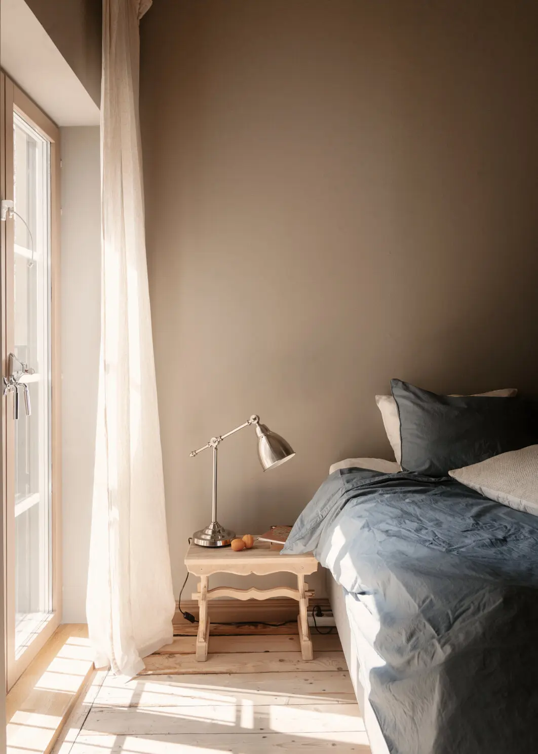 bedroom bedroom