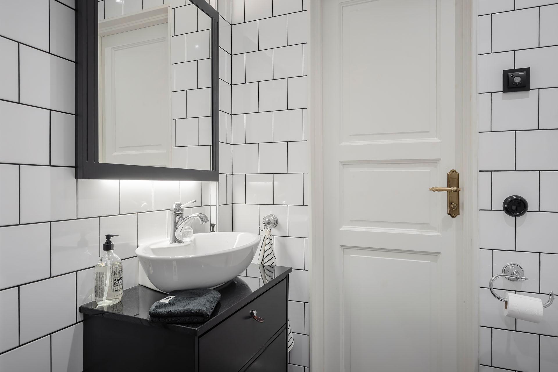 salle de bain blanche et noire salle de bain blanche et noire