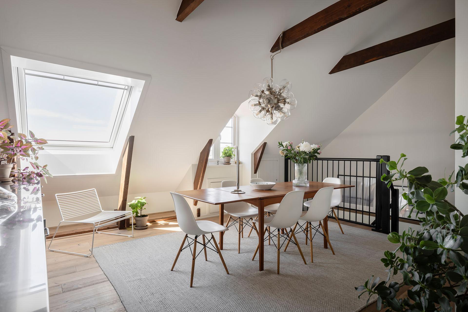 salle à manger avec poutres décoration scandinave duplex 118m2 salle à manger avec poutres décoration scandinave duplex 118m2