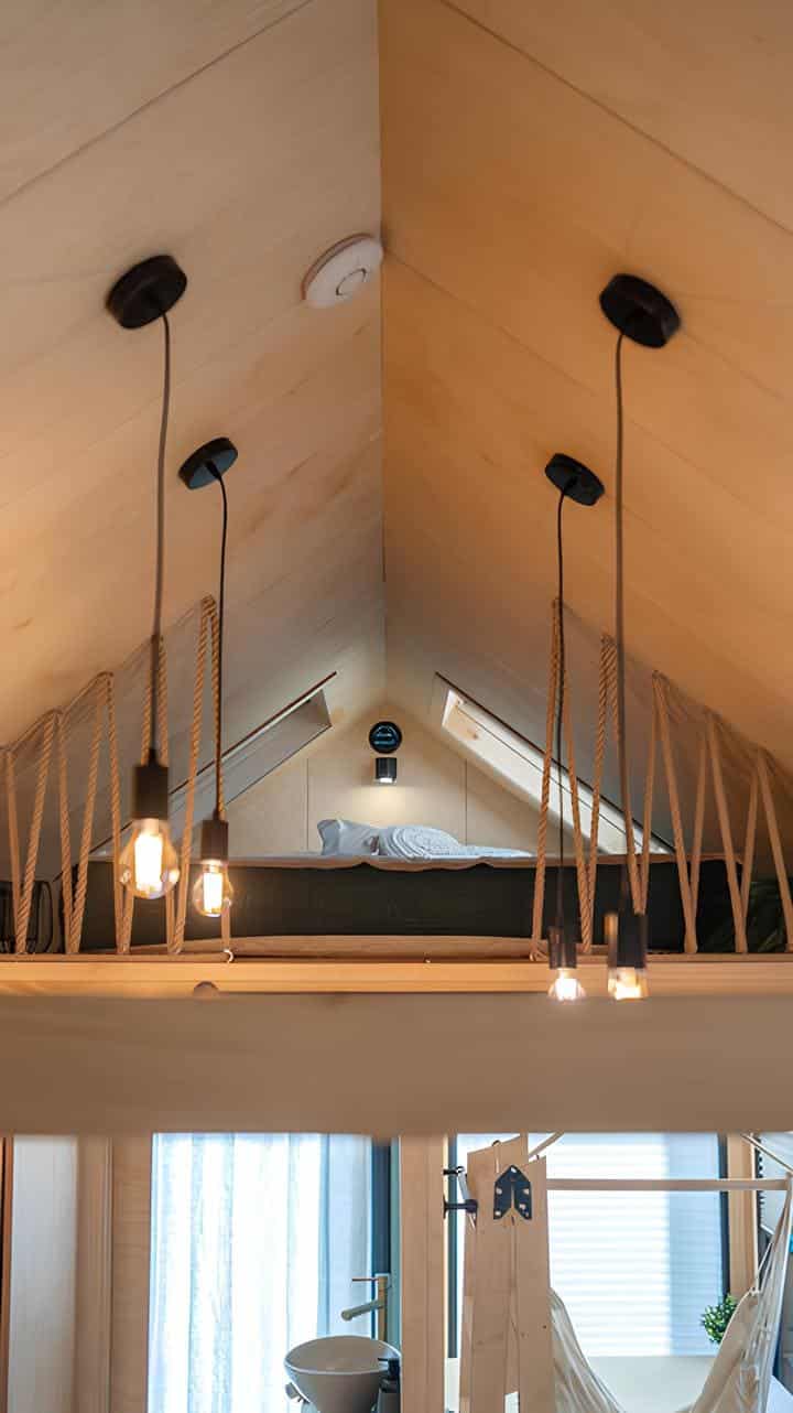 chambre sur mezzanine tiny house de 27m2 Julia Vagabond Haven