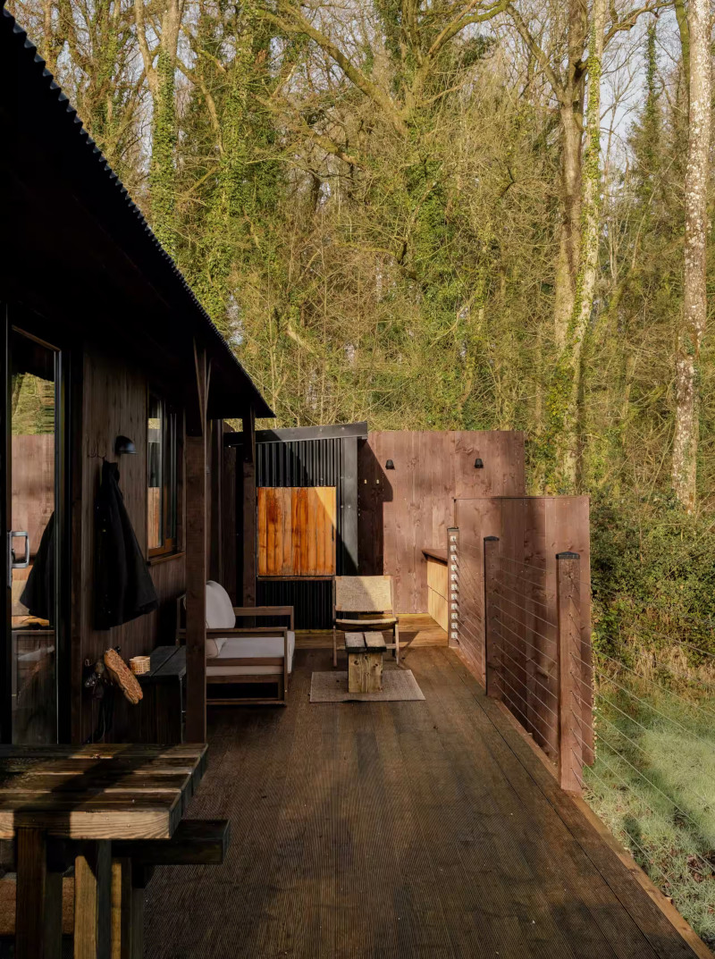 terrace small wooden house in Devon The Nook with sauna and Nordic bath terrace small wooden house in Devon The Nook with sauna and Nordic bath
