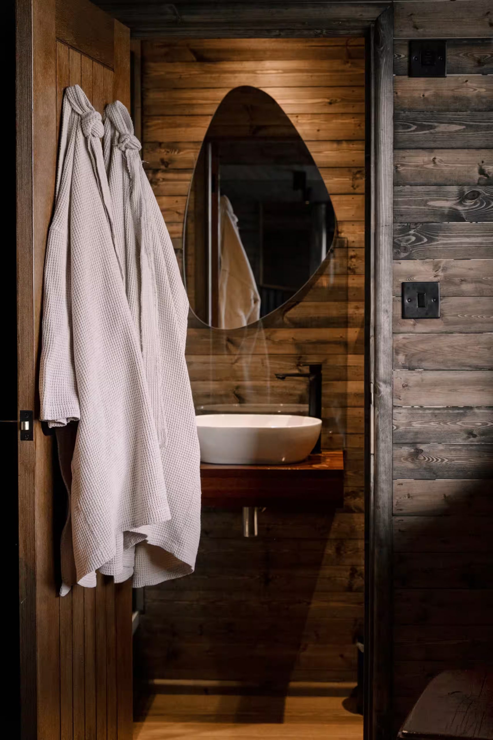bathroom bathroom