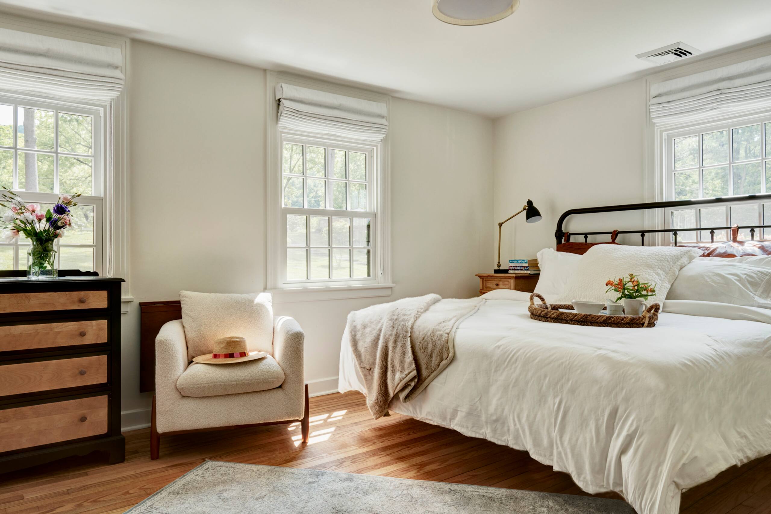 chambre décoration campagne chic maison ancienne au style shaker à louer chez Airbnb chambre décoration campagne chic maison ancienne au style shaker à louer chez Airbnb