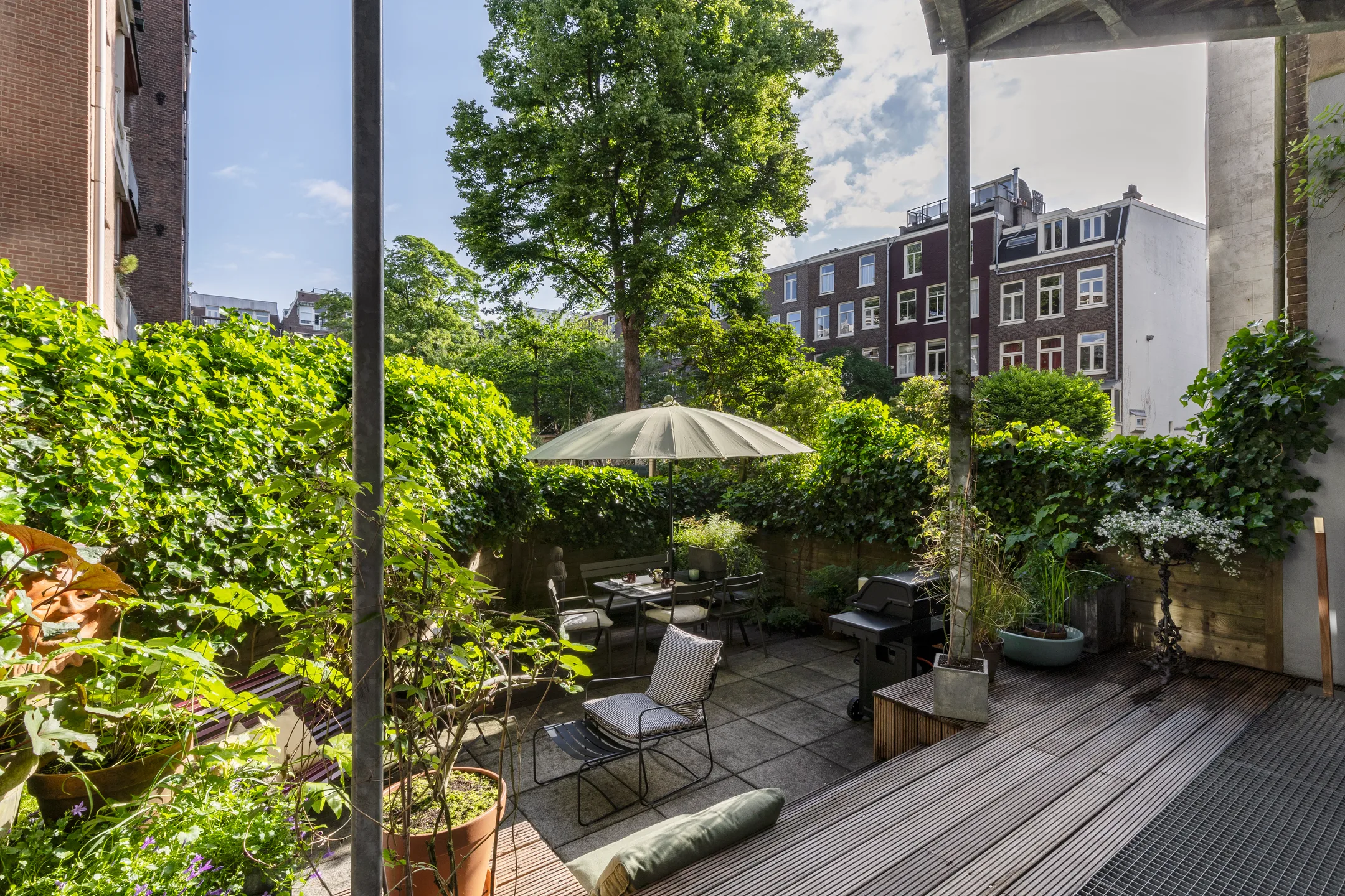 jardin de ville duplex Amsterdam décoration contemporaine