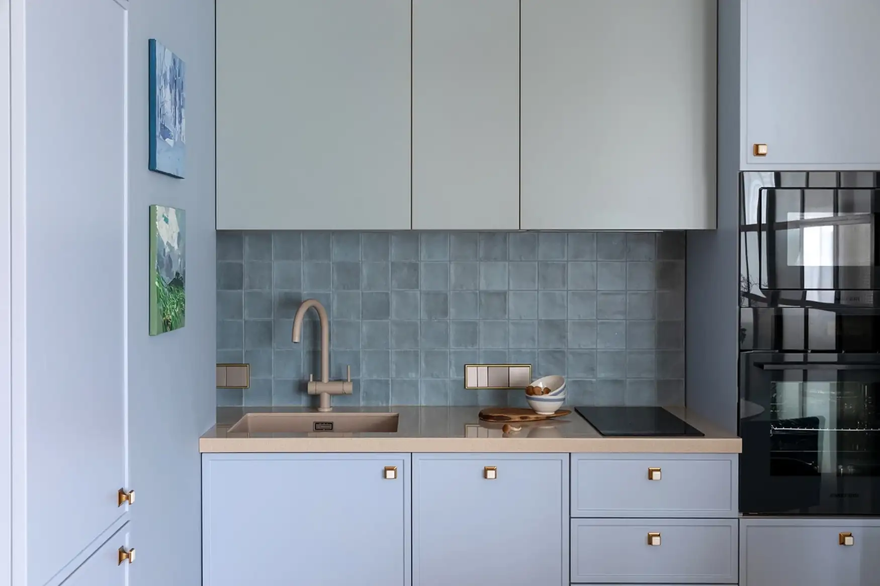 cuisine bleue studio de 32m2 décoration contemporaine