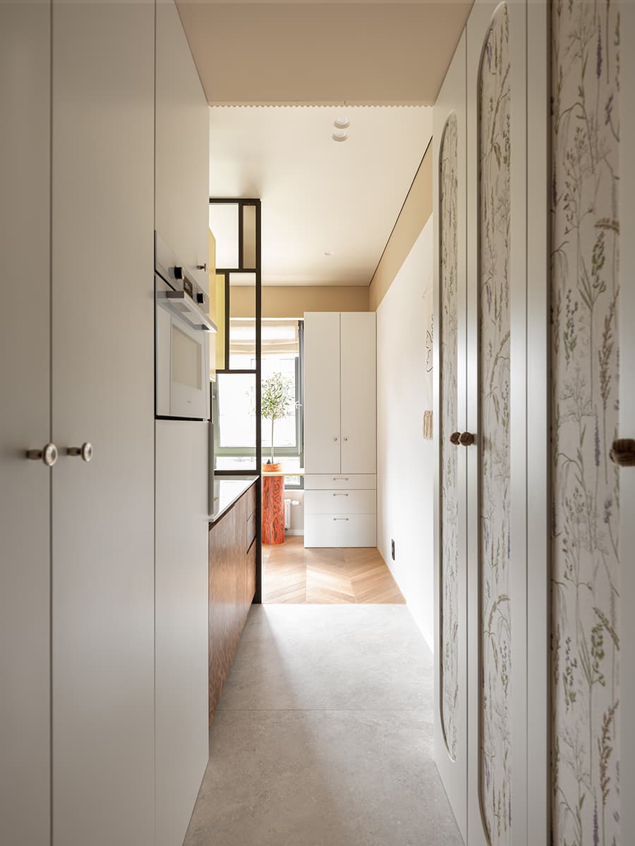 entrée et cuisine studio de 23m2 décoration contemporaine entrée et cuisine studio de 23m2 décoration contemporaine