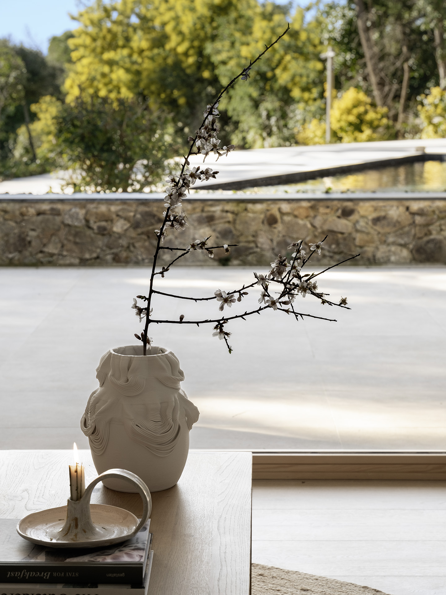 table basse vase branche