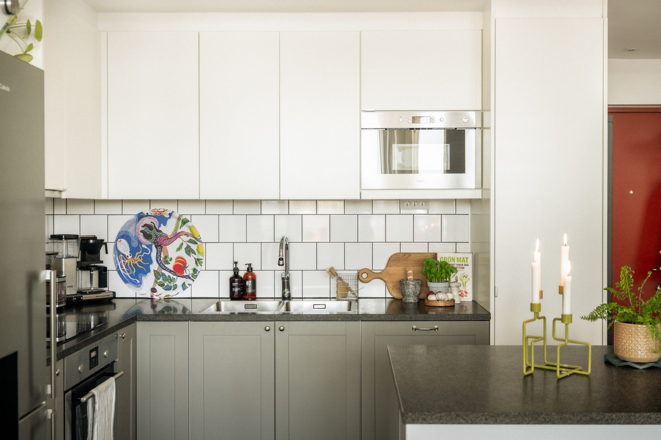 cuisine sous mezzanine décoration contemporaine et scandinave