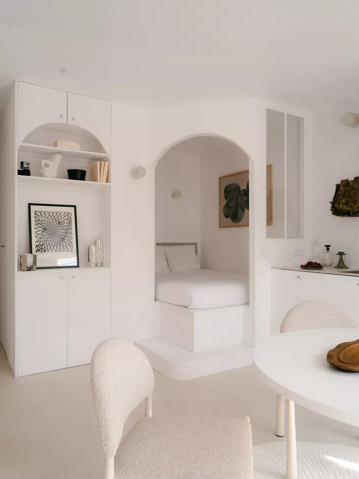 studio optimisé Paris avec coin nuit décoration contemporaine