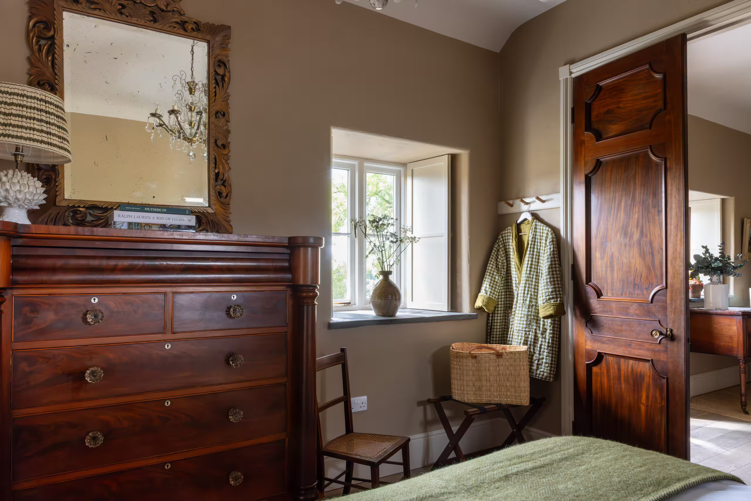 chambre décoration classique chic cottage en pierre au cœur du Pays de Galles chambre décoration classique chic cottage en pierre au cœur du Pays de Galles