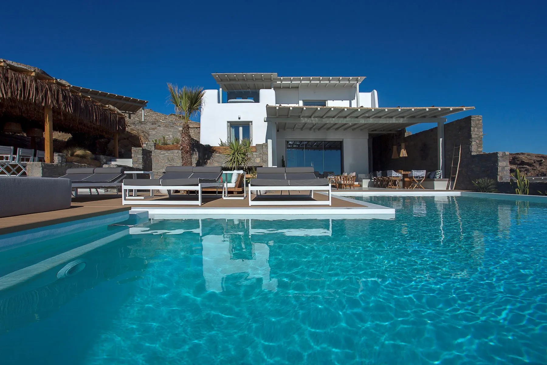 maison design à Mykonos avec piscine maison design à Mykonos avec piscine