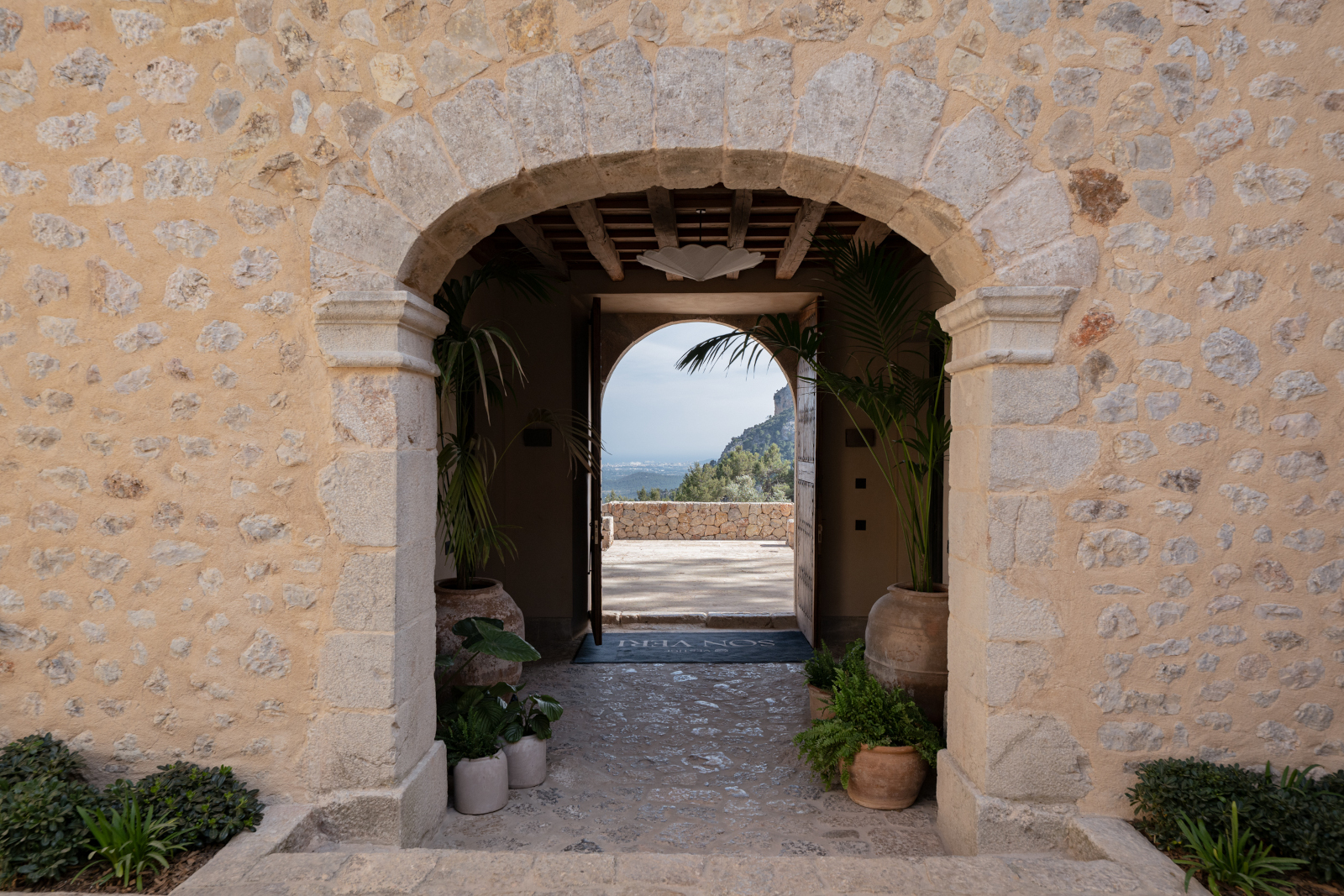 finca rénovée à Majorque maison en pierre Son Verí